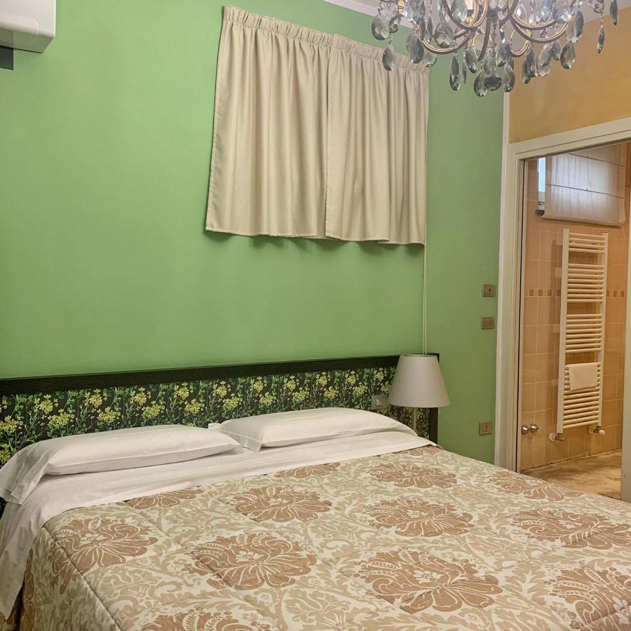 Cortiletto D'Alba Camere Con Ristorante Eksteriør bilde