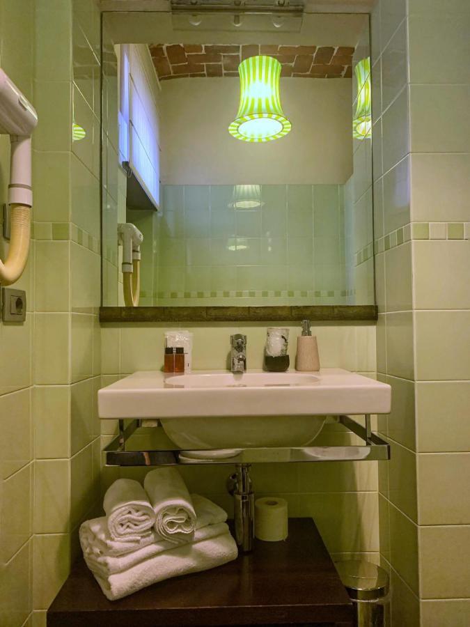 Cortiletto D'Alba Camere Con Ristorante Eksteriør bilde