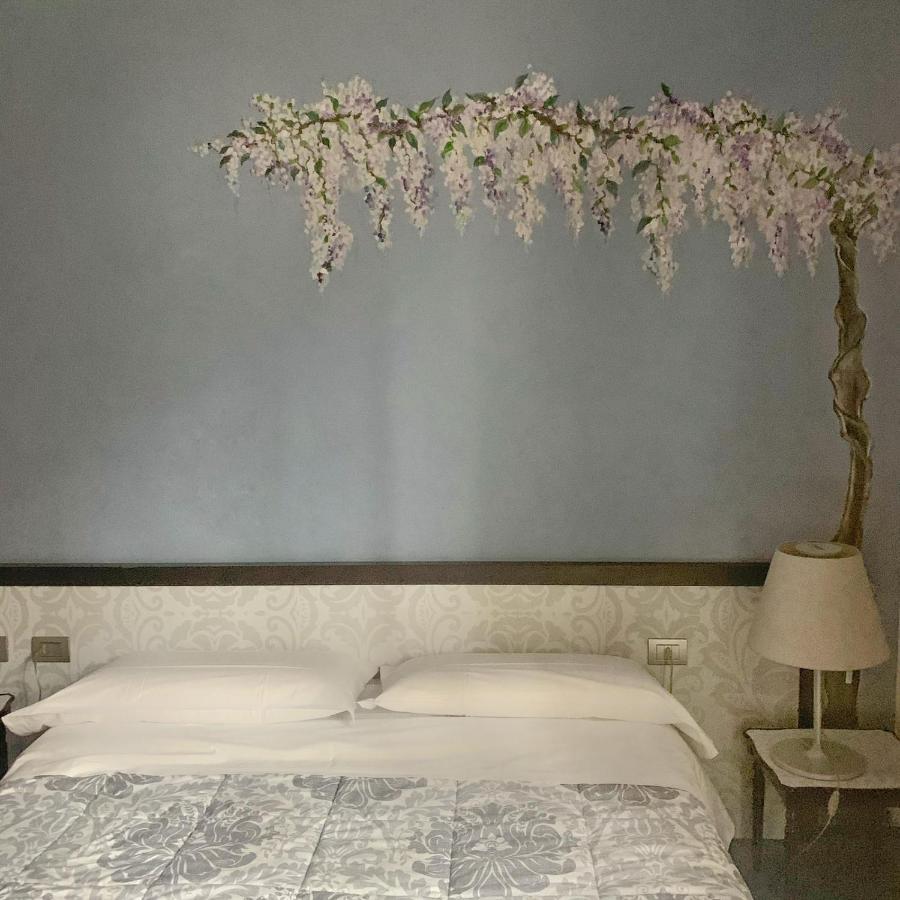 Cortiletto D'Alba Camere Con Ristorante Eksteriør bilde
