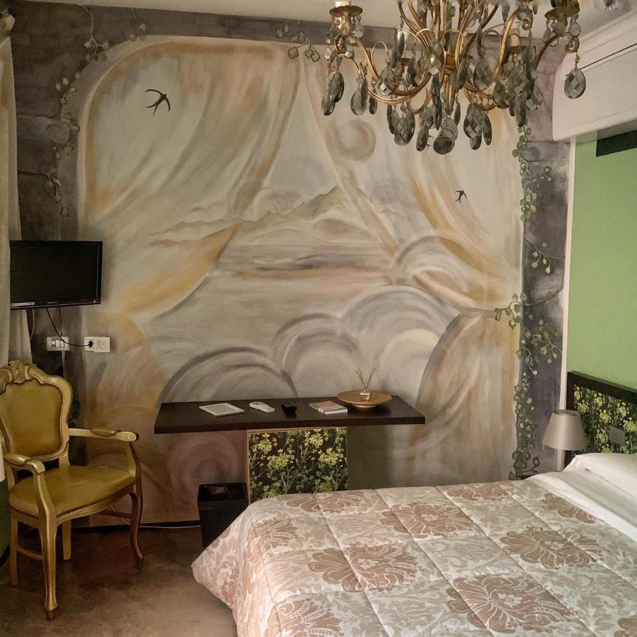 Cortiletto D'Alba Camere Con Ristorante Eksteriør bilde